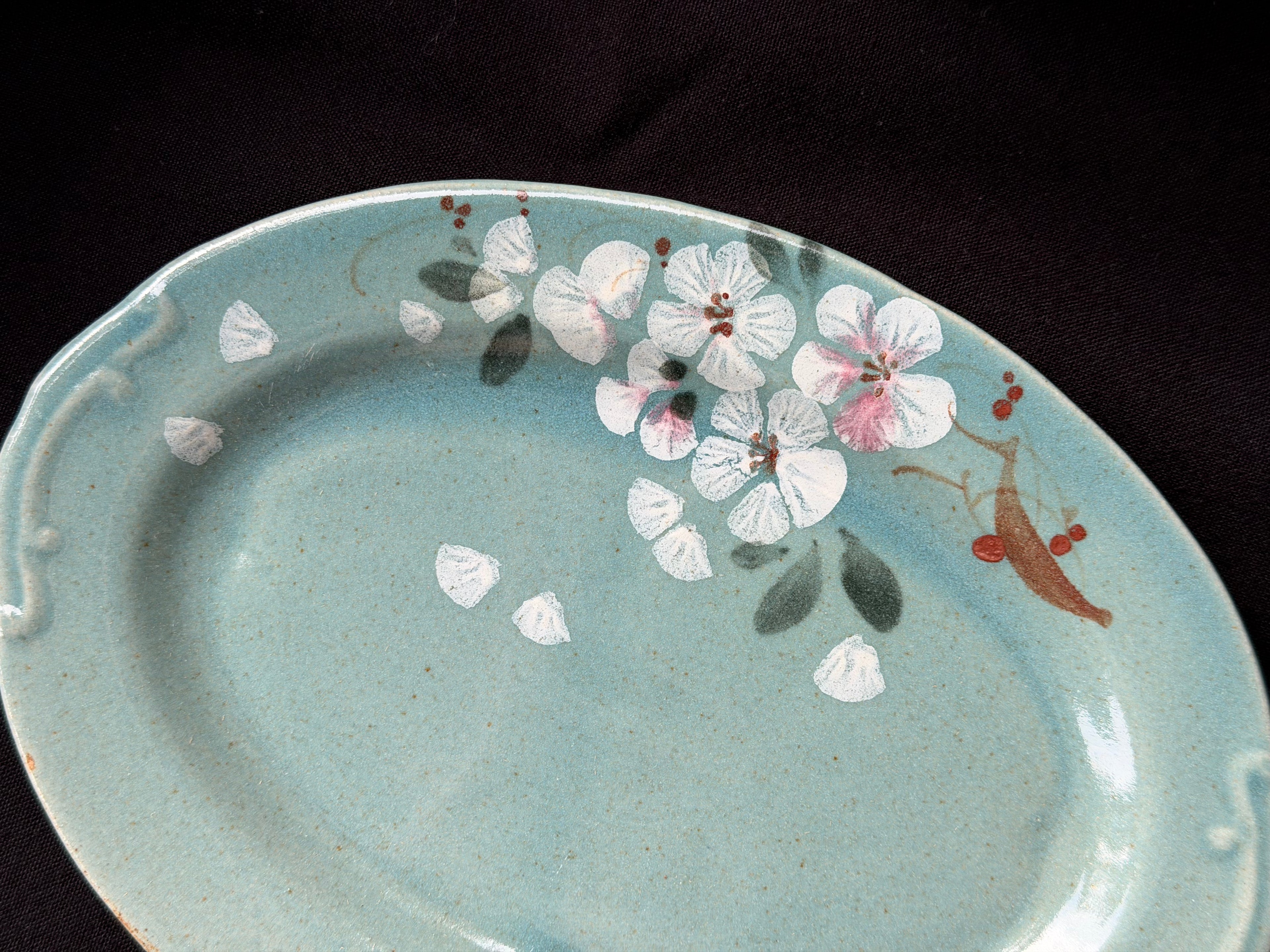 Oval Flower 8" Plate