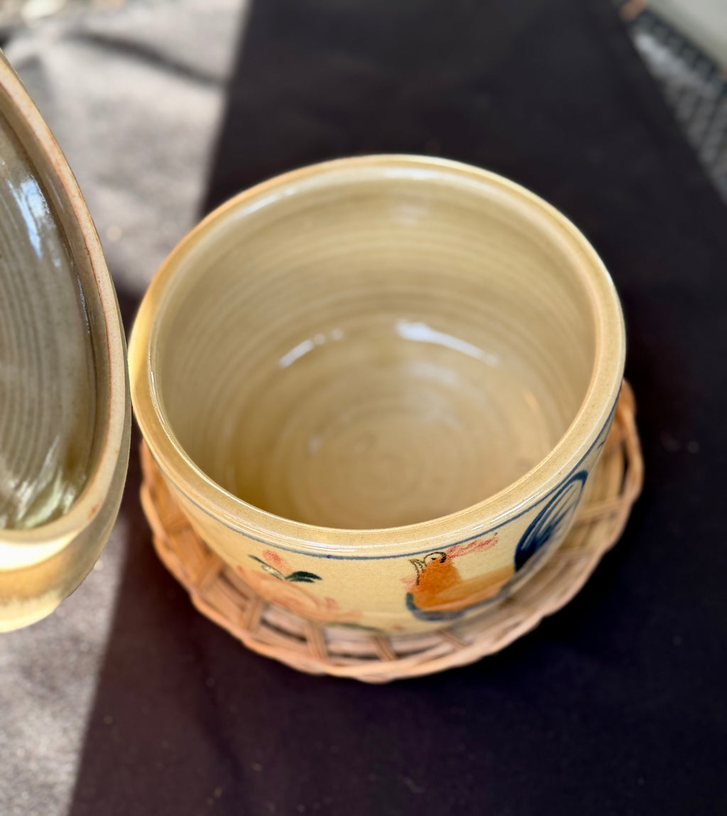 Old Chicken Pot